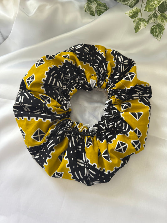 Black & Yellow Adjustable  Silk Bonnet