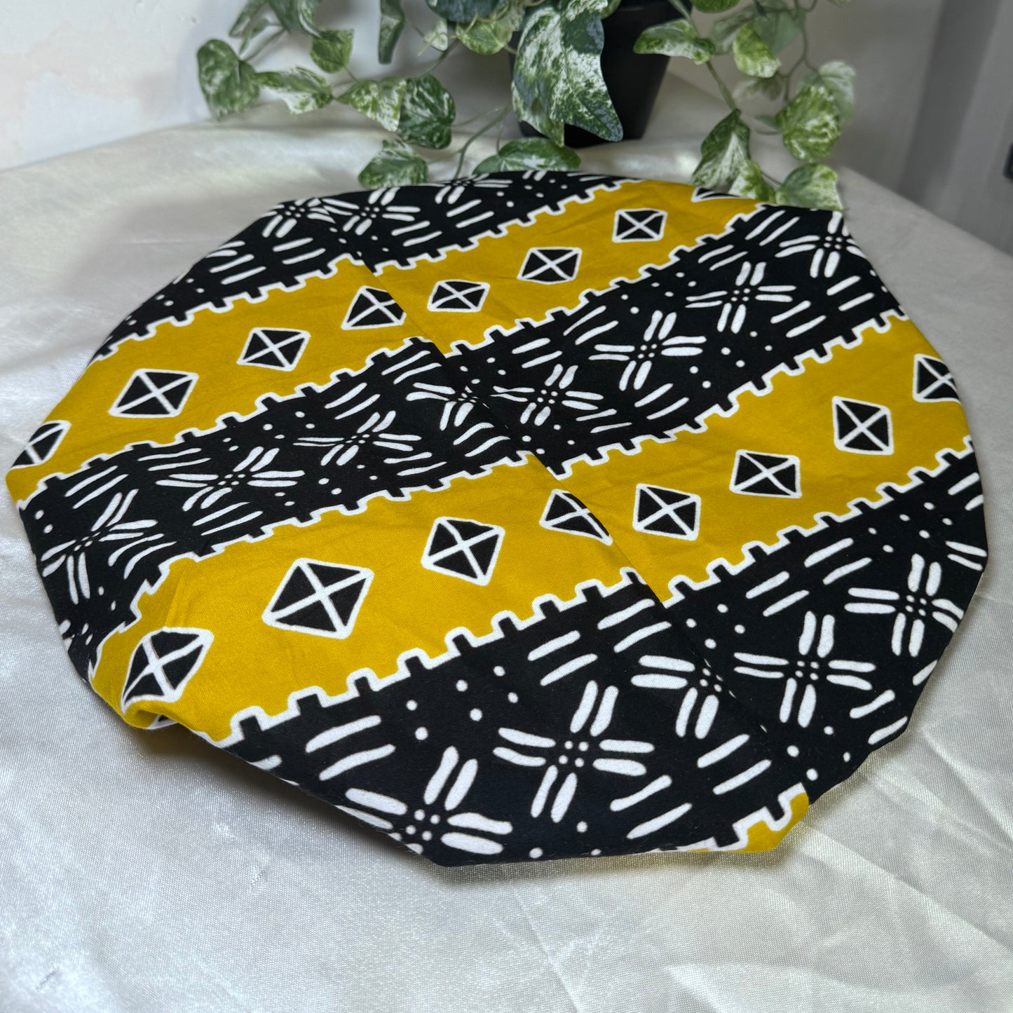 Black & Yellow Adjustable  Silk Bonnet